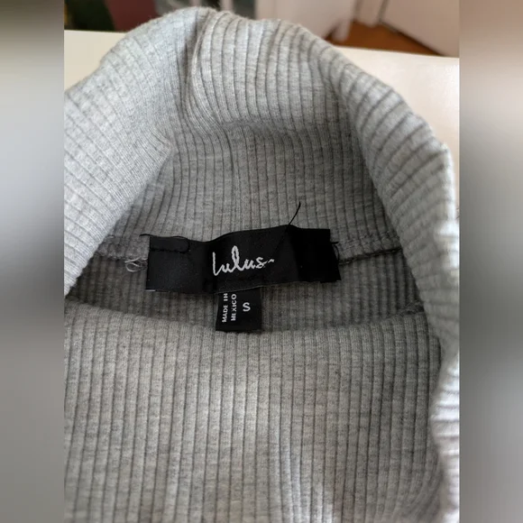 NWT Lulu's Heather Gray Long Sleeve Bodysuit - Picture 5 of 8